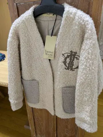 THOMAS MAGEE 베이지 보아 자켓