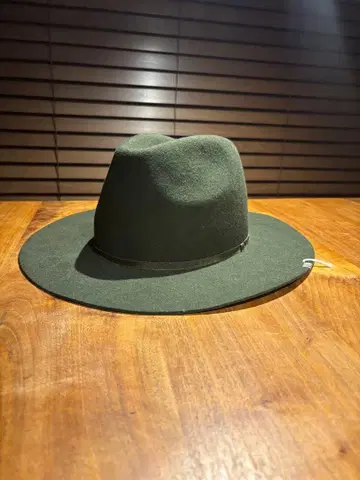 Iroquois HUNTISM 울 햇 M 올리브