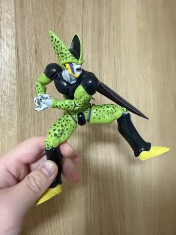 드래곤볼 셀 피규어