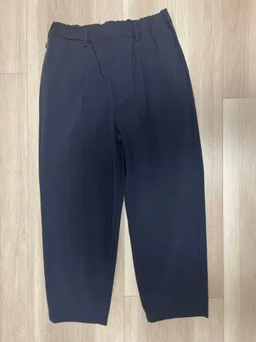 BEAUTY&YOUTH 360 MASTER 네이비 슬랙스 M