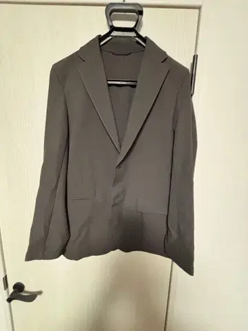 [ 새상품급 ] 아오야마 ZERO 프레셔 수트 그레이