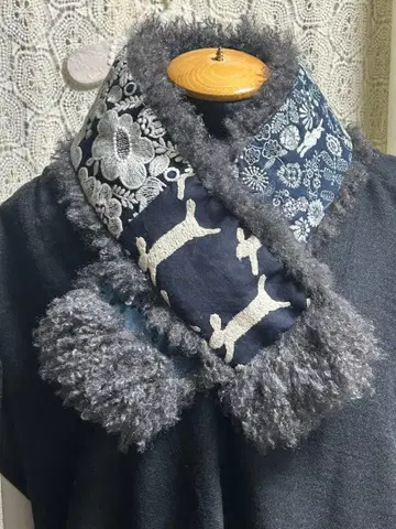 51116C 미나 페르호넨 핸드메이드 뒤통수 머플러 슬림