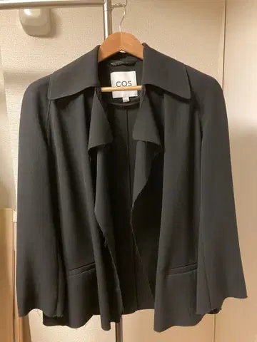 COS 블랙 테일러드 자켓 EUR XS