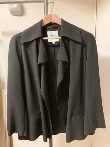 COS 블랙 테일러드 자켓 EUR XS