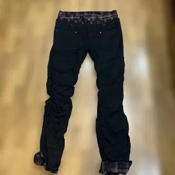 RAGOUT 블랙 워크 팬츠 체크 무늬 안감