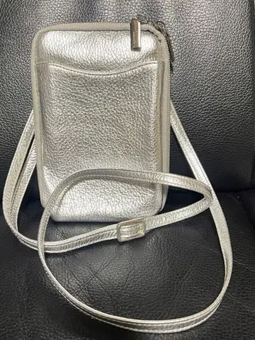 GIUDI 천연 가죽 스마트폰 숄더 미니백 실버 미사용 새상품