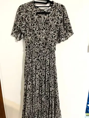 snidel 꽃무늬 반팔 플레어 원피스 & 슬립 드레스 세트 스나이델