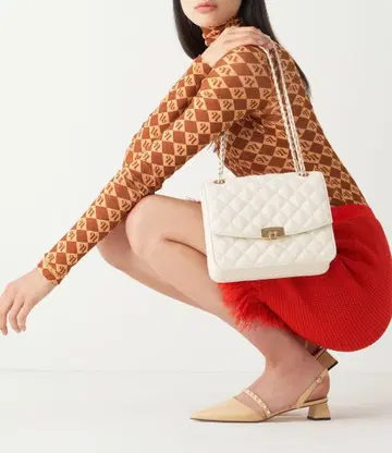 찰스앤키스 퀼티드 푸시락 클러치백 (크림)