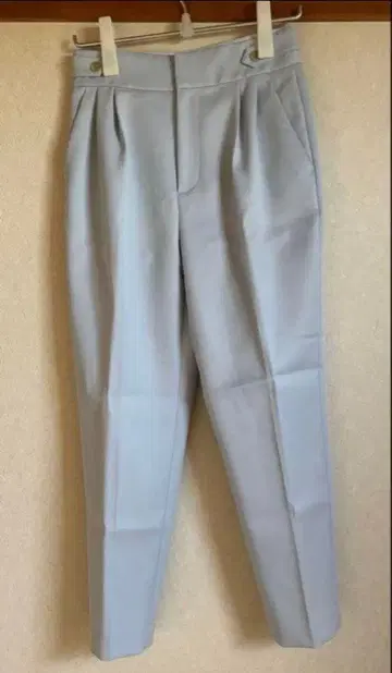 ANAYI 테이퍼드 스카이블루 팬츠