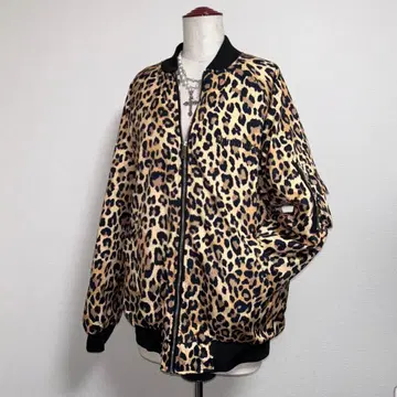 레오파드 무늬 블루종 폴리에스테르제