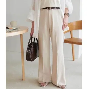 DISCOAT 베이지 와이드 팬츠 미사용