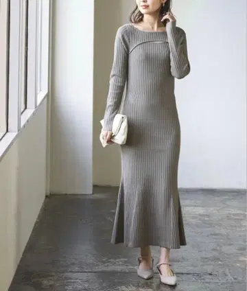 새상품급/데콜테 오픈 니트 원피스/NOBLE