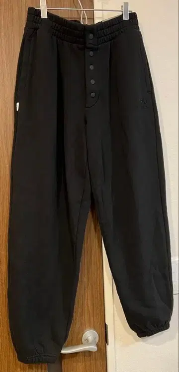 택 포함 새상품 PUMA 맨투맨 조거 팬츠 블랙 로고 자수 S