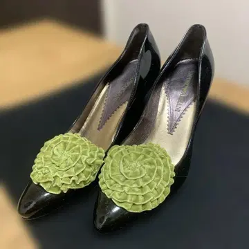 [ 새상품 ] EMPORIO ARMANI 펌프스