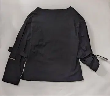 JANE SMITH 블랙 긴팔 상의 소매 벨트