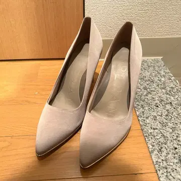 Esperanza 핑크 베이지 스웨이드 스틸레토 펌프스