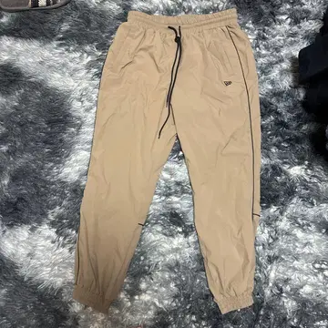 NEW ERA 베이지 나일론 팬츠 L
