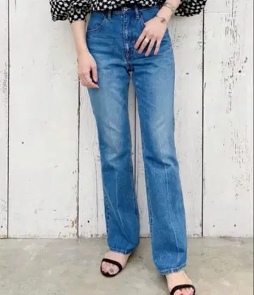 SHENERY 시너리 센터 프레스 데님 팬츠 플레어 데님 38