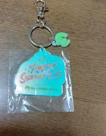 미세스 그린애플 x 디즈니 콜라보 서머쿨오프 키체인