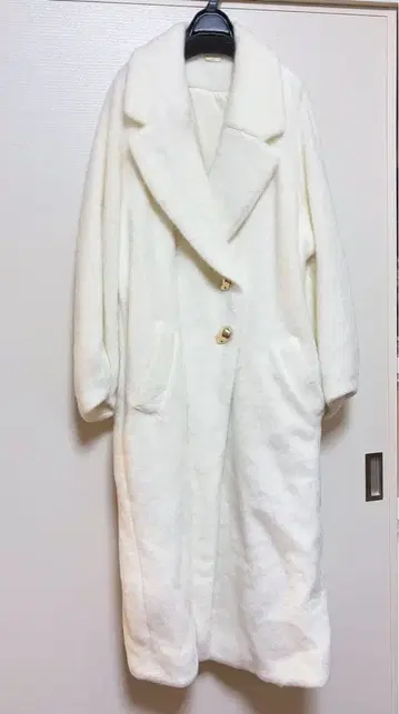 스나이델 샤기 롱 코트