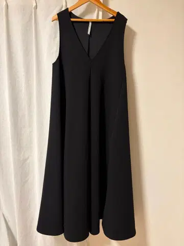 디니테코리에 원피스