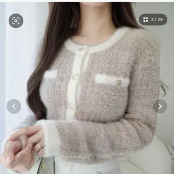 [ mily bilet ] 트위드 라이크 페더 절개 라메 니트 자켓