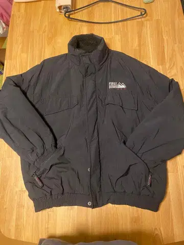 퍼스트 다운 다운 자켓 블랙