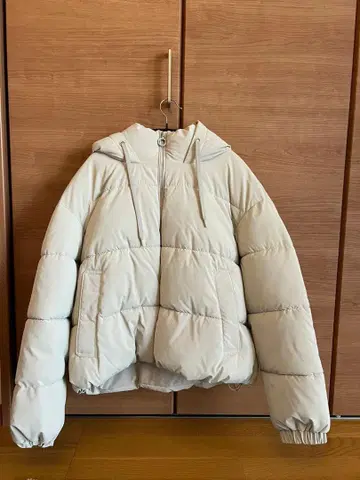 FABRIC 후드 부착 다운 자켓 화이트