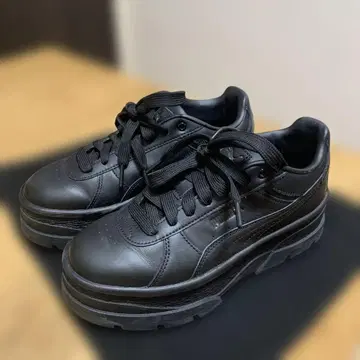 [ 새상품급 ] puma 플랫폼 스니커즈