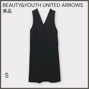 [ 뷰티 앤 유스 ] V넥 오버롤 스커트/새상품급/성숙 캐주얼/블랙