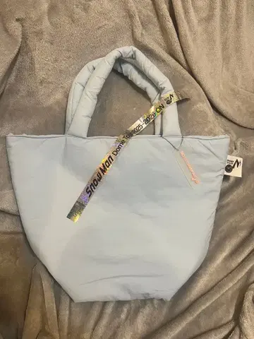 Snow Man 2025 ON 은색 테이프 백