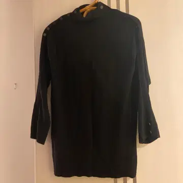 MAX&Co. 버튼 터틀넥 니트 블랙