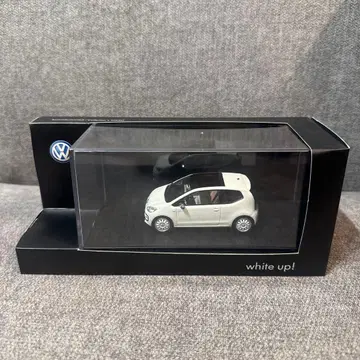 Volkswagen white up! 미니카 1:43
