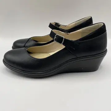 미사용 아킬레스 솔보 멜리 제인 펌프스 22cm 3E 블랙