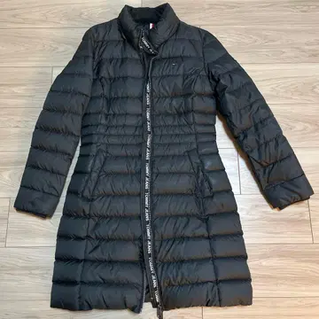 TOMMY JEANS 블랙 다운 자켓 M 사이즈
