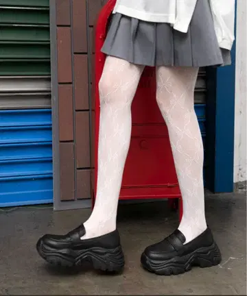 볼륨 스니커즈 밑창 코인 로퍼