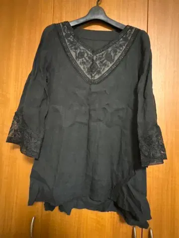 CHRISCELIN 자수 블라우스 36