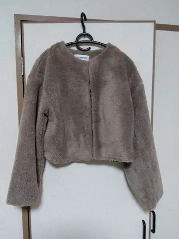 [ 새상품 ] Lily Brown 보아 자켓 F 사이즈 브라운