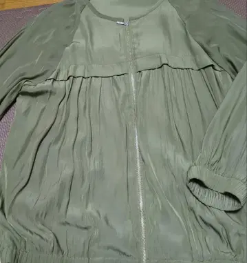 Alphabet alphabet 플리츠 자켓 새상품