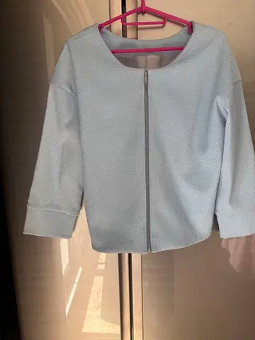 어반 리서치 스카이블루 노카라 자켓 7부 소매