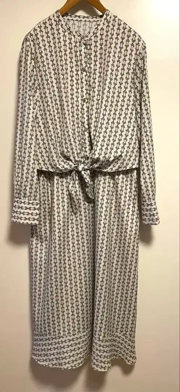 UNTITLED 언타이틀 44 기하학 패턴 긴팔 무릎 기장 원피스