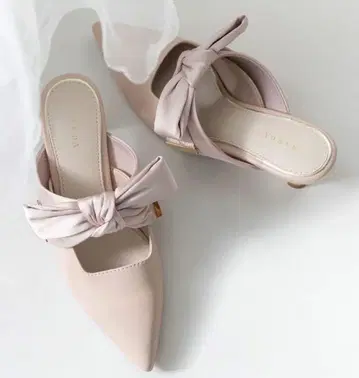 RANDA 빅 새틴 리본 뮬