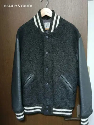 유나이티드 애로우즈 바시티 자켓 그레이