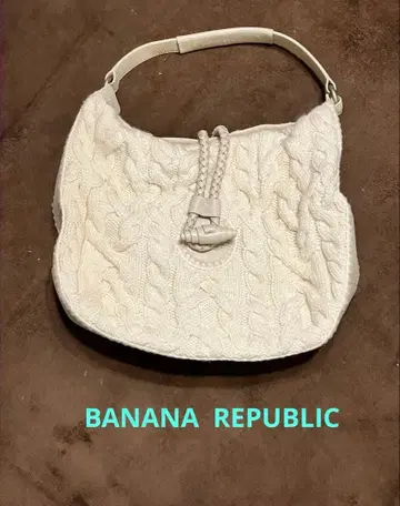 바나나리퍼블릭 숄더백 아이보리