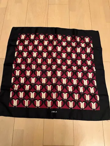 FURLA 스카프