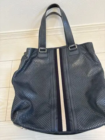 BALLY 네이비 토트백