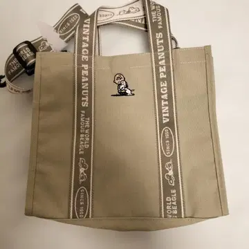 VINTAGEPEANUTS 2WAY 스퀘어 토트 SAND BEIGE 컬러