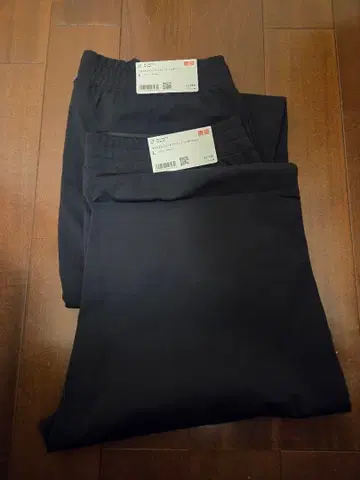 유니클로 울트라 스트레치 액티브 조거 팬츠 2개 세트