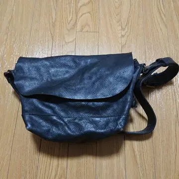 나노 유니버스 천연 가죽 가죽 숄더백 이탈리아제 블랙