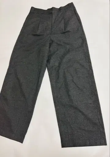 유니클로 와이드 팬츠 L 사이즈